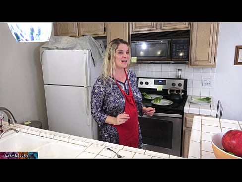 ❤️ A madrasta a ordenhá-lo na cozinha antes do seu encontro ❌ Porno fodido em pt.pornsexphoto.ru